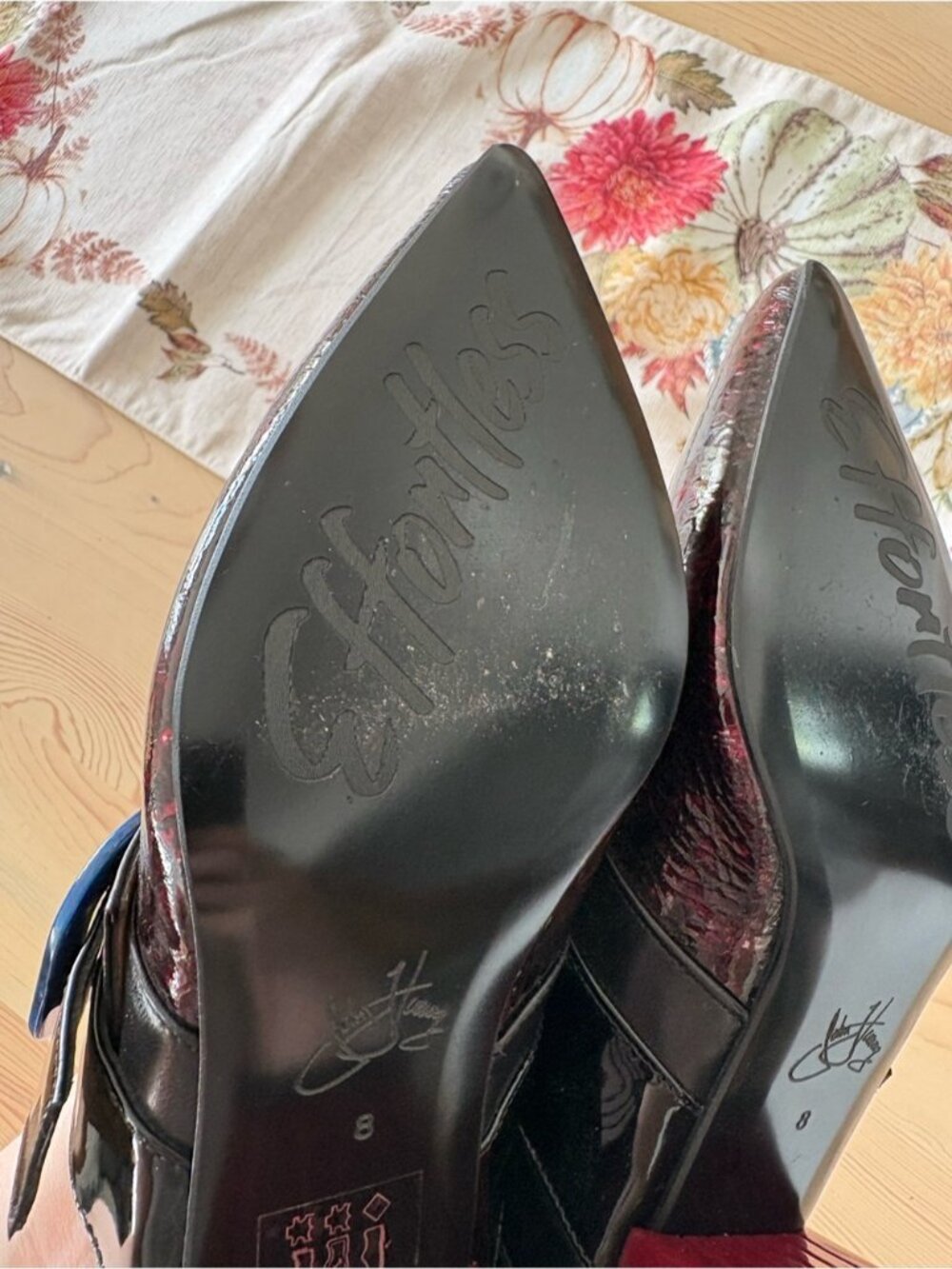 JOHN FLUEVOG PATENT STRAP MARY JANE HEELS - Picture 9 of 12